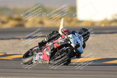 media/Nov-19-2023-CVMA (Sun) [[1f3d1b7ccb]]/Race 17 Amateur Supersport Middleweight/